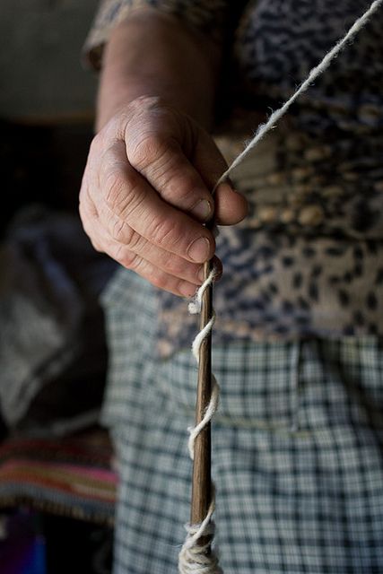 Spinning Wool, Drop Spindle, Spinning Yarn, Spinning Fiber, Old Woman, Spinning Wheel, Hand Spinning, Fiber Art, Just In Case