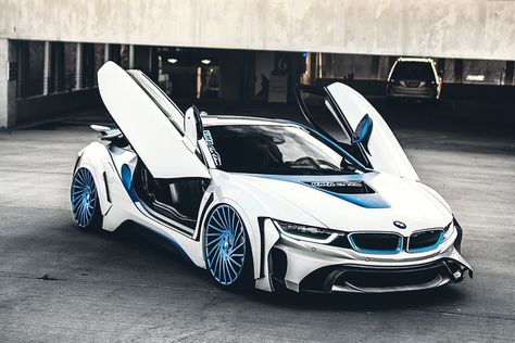 Spaceship in the Form of the Car: Custom White BMW i8 with Blue Accents Bmw Electric Car, Bmw White, Luxury Cars Bmw, Bmw Sports Car, Dream Cars Bmw, Bmw Sport, Bmw Classic Cars, Bmw M Power, Pimped Out Cars