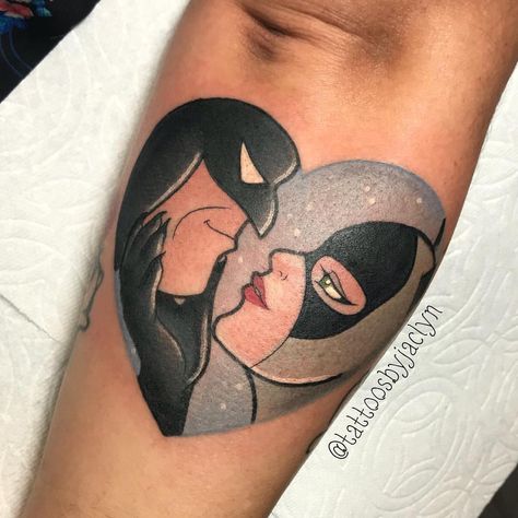 Batman And Catwoman Tattoo, Small Batman Tattoo, Catwoman Tattoo, Dc Comics Tattoos, Batman Tattoo Ideas, Batman History, Secret Tattoo Ideas, Batman X Catwoman, Batman Tattoos