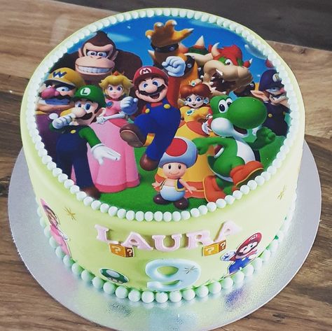 Super mario taart cake Super Mario Bros Sheet Cake, Birthday Cake Super Mario, Super Mario Birthday Party Cake, Super Mario Birthday Cake, Mario Birthday Cake, Sonic Cake, Super Mario Cake, Mario Cake, Super Mario Birthday Party