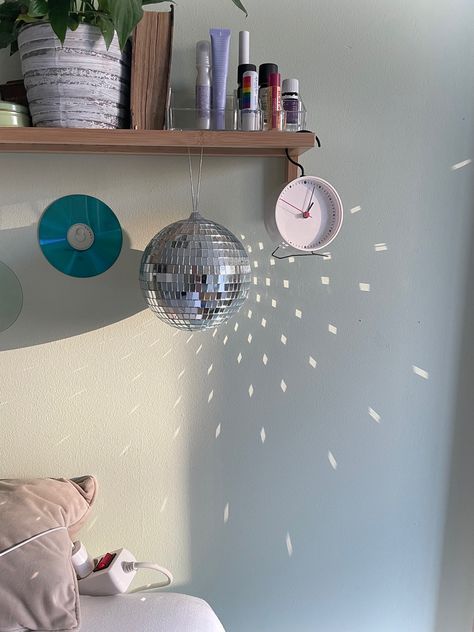 Mirrorball Bedroom, Mirror Ball Aesthetic, Inside Wardrobe, Harry Styles Room, Disco Ball Aesthetic, Disco Room, Mini Disco Ball, Folklore Taylor Swift, Ball Aesthetic