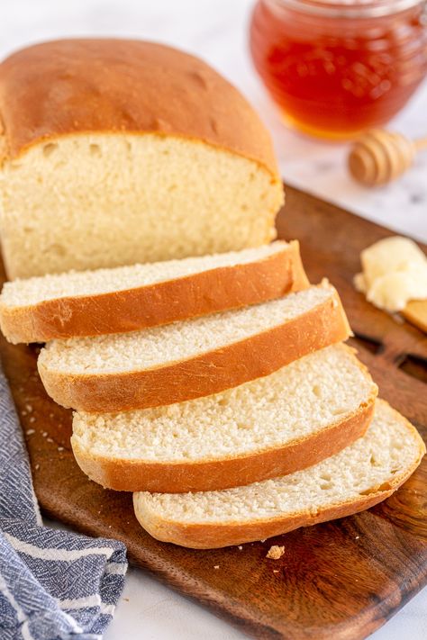 Honey White Bread Loaves: a soft and delicious bread recipe that is great for as a base for a sandwich or with homemade jam and butter. Honey White Bread, Best Homemade Bread, Homemade Bread Recipe, Best Homemade Bread Recipe, Homemade White Bread, Honey Bread, White Bread Recipe, Homemade Bread Recipes Easy, Sandwich Bread Recipes