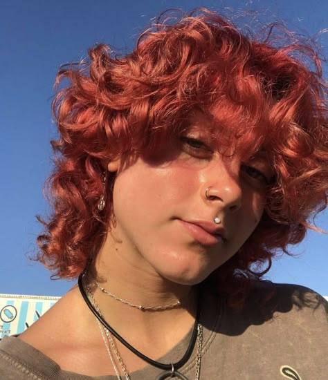 Short Curly Red Hairstyles, Hair Dye Ideas Curly Hair Natural Curls, Mid Length Curly Haircuts For Women, Short Curly Orange Hair, Short Curly Hair Alternative, Mullet With Shaved Sides Curly Hair, Red Hair Short Curly, Curly Short Red Hair, Red Curly Short Hair