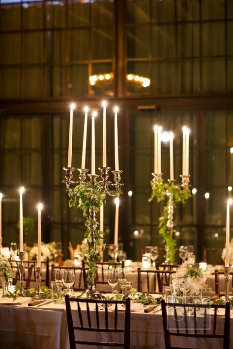 Candelabra Wedding Centerpieces, Centerpieces Floral, Candelabra Wedding, Bowery Hotel, Candelabra Centerpiece, Centerpieces Wedding, Bouquets Wedding, Simple Centerpieces, Design Event