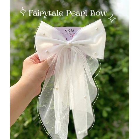 It's here!! 'Fairytale Pearl Bow' ✨️🤍 - ORDER NOW 🛍 •Be in the first 10 customers who'll get the freebie in their order with the Fairytale Bow 🥰• ☆WEBSITE LINK IN BIO☆ - Promotional Price: PKR 540/- - COD| Online Payment both available 🇵🇰 Happy Shopping Girls! 🎀 . Bow, Net Bow, Pearl Bow #netbow #fairytalebows #whitebow #bowspakistan Pearl Bow, Handmade Bows, White Bow, Website Link, Online Payment, Hair Bows, Fairy Tales, Link In Bio, Happy Shopping