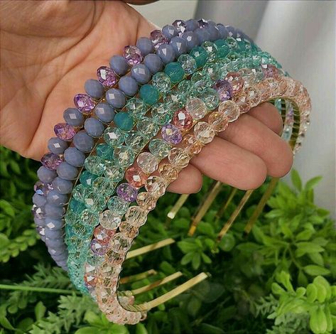 Beaded Hairband, Diy Tiara, Eyeglass Jewelry, Tiara Accessories, Cheap Hair Accessories, Hair Bands For Ladies, Designer Hair Accessories, Beaded Hair Pins, Bead Hair Accessories