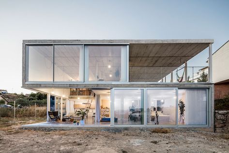 joan ramon pascuets + monica mosset complete climate-informed 'calders house' in catalonia Low Budget House, Trendy House, House Facade, Home Budget, Different People, Casa Container, Low Budget, Facade House, Family House