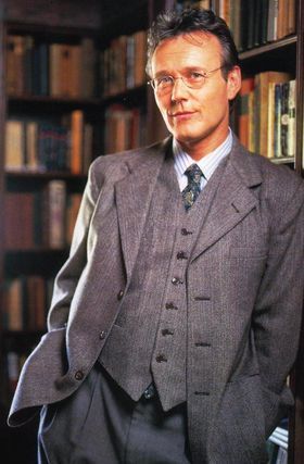 Rupert Giles - Buffy the Vampire Slayer and Angel Wiki - Wikia Giles Buffy, The Penultimate Peril, Rupert Giles, Anthony Head, Male Witch, Dc Rebirth, Buffy Summers, Myers Briggs Type, A Series Of Unfortunate Events