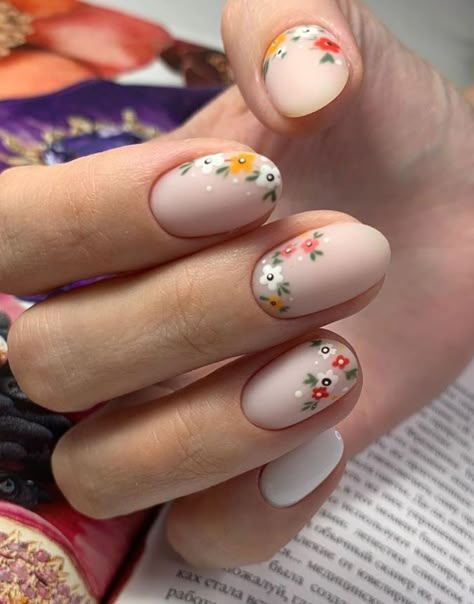 Short Nails Design Ideas, Nails For Short Nails, Short Nails Design, Nail Flower, Boho Nails, Nails Design Ideas, Floral Nail Designs, Manicure Nails, Bride Nails