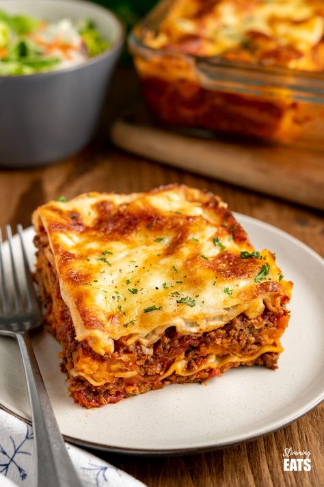 Healthy Lasagne Recipes, Lasange Recipe, Moussaka Recept, Lasagne Pasta, Bechamel Sauce Recipe, Beef Lasagne, Lasagna Bolognese, Italian Lasagna, Beef Sauce