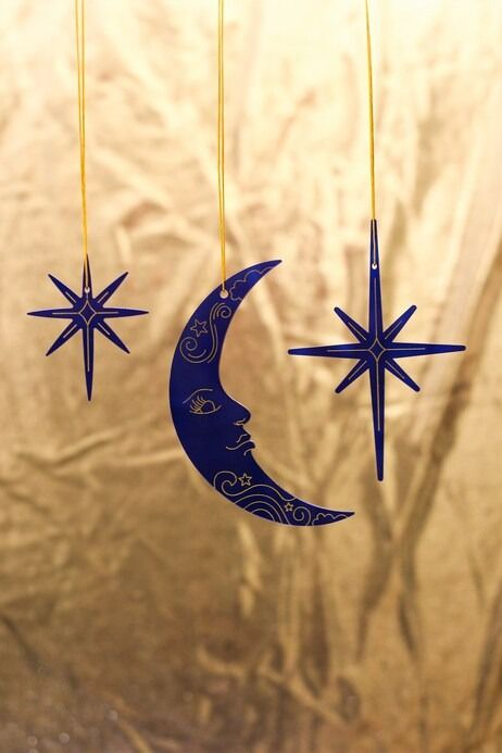 WanderingStardustLLC - Etsy Black Christmas Decor, Celestial Christmas, Crescent Moon And Star, Star Decor, Christmas Blue, Star Christmas, Star Decorations, Moon And Star, Black Christmas