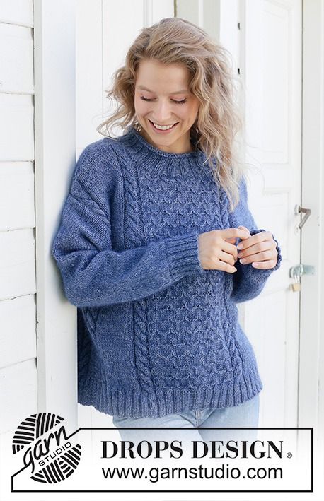 Stormy Ocean / DROPS 254-18 - Free knitting pattern Stormy Ocean, Cable Knit Sweater Pattern, Knit Sweater Pattern, Magazine Drops, Knitting Patterns Free Sweater, Poncho Crochet, Basic Cardigan, Oversize Pullover, Knit Wear