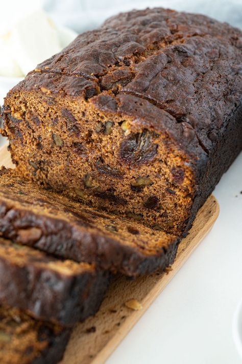 Date And Nut Bread, Date Bread Moist, Date Nut Bread Recipe Moist, Date Bread Recipes, Date Nut Loaf Recipe, Date Nut Loaf, Date Nut Bread Recipe, Recipe With Buttermilk, Everyday Desserts