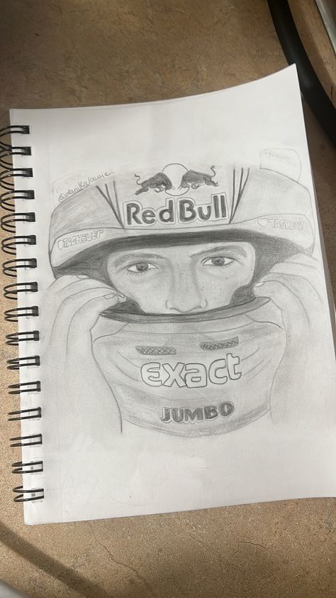 Redbull Drawing, F1 Drawing Easy, Max Verstappen Drawing, F1 Drawing, Red Bull F1, F1 Art, Easy Drawings Sketches, Pencil And Paper, Sketches Easy