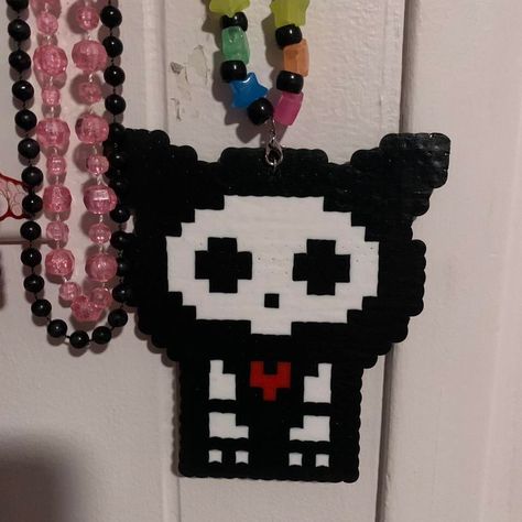 Scenecore Perler Beads, Skelanimals Perler Beads, Emo Perler Beads, Kandi Diy, Scene Kandi, Kandi Necklace, Kandi Inspo, Nifty Crafts, Diy Kandi