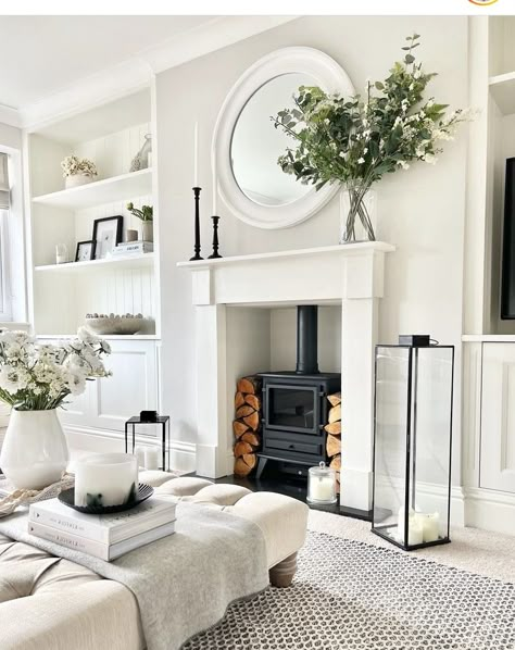 White Company Living Room Ideas, Grey Cottage Living Room, The White Company Living Room, White Company, White Lounge Ideas, White Company Living Room, Neutral Sitting Room, Cream Lounge, Living Room Styles