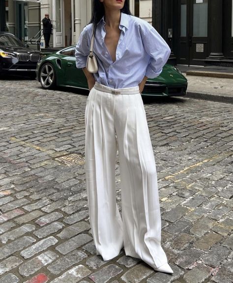 wide leg pants, wide leg pants outfit, trousers, trousers outfit, spring fashion, spring outfits, winter outfits Wide Leg Pant Outfit, Style Wide Leg Trousers, Low Cut Bodysuit, Autumn Outfit Ideas, Pant Outfits, Summer Business Casual Outfits, Perfect Winter Outfit, Leg Pants Outfit, Cool Girl Style