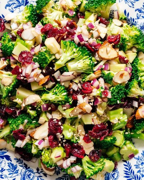 The Best Sesame Soy Broccoli Salad · i am a food blog Soy Broccoli, Best Broccoli Salad, The Best Broccoli, Best Broccoli, Lean Protein Meals, Leafy Salad, Raw Broccoli, Leafy Green Salads, Vegetable Platter