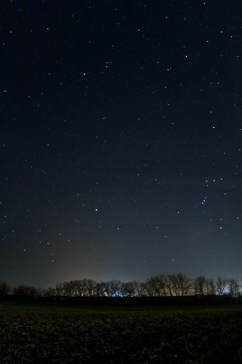 Sky Pictures, Night Scene, To Infinity And Beyond, The Night Sky, Star Sky, Space And Astronomy, Beautiful Sky, Starry Sky, Sky Photography