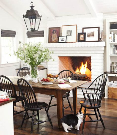 Dining Room Fireplace, Dining Room Cozy, Romantic Home Decor, Keeping Room, White Farmhouse, White Brick, The Fireplace, Dining Room Inspiration, Farmhouse Dining Room