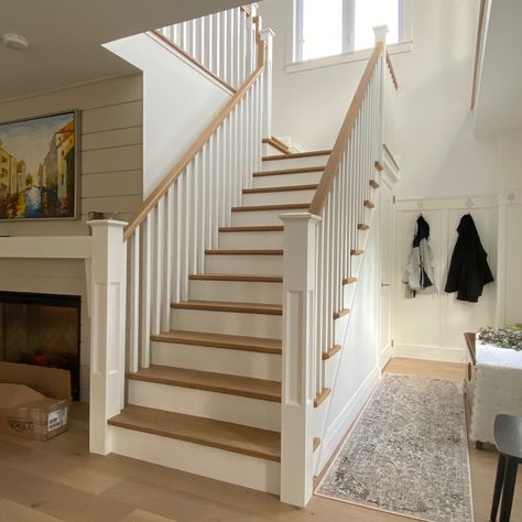 White And Wood Railing, Oak And White Banister, Oak Banister White Spindles, White And Natural Wood Staircase, White Stair Banister, White And Wood Banister, White Spindles Oak Handrail, White And Brown Stairs, White Stair Railing Ideas