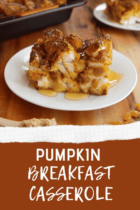 Pumpkin Breakfast Casserole Fall Breakfast Casserole Recipes, Pumpkin Breakfast Casserole, Pumpkin Pie Breakfast, Breakfast Potluck, Pumpkin Breakfast Recipes, Cream Brulee, Delicious French Toast, Croissant Bread, Breakfast Recipies