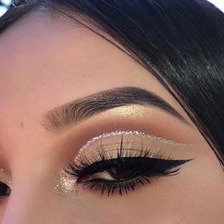 Quince Makeup, Quinceanera Makeup, Maquillage Yeux Cut Crease, Prom Eye Makeup, Eye Makeup Pictures, Makijaż Smokey Eye, Eye Makeup Designs, Colorful Eye Makeup, Makeup Eye Looks