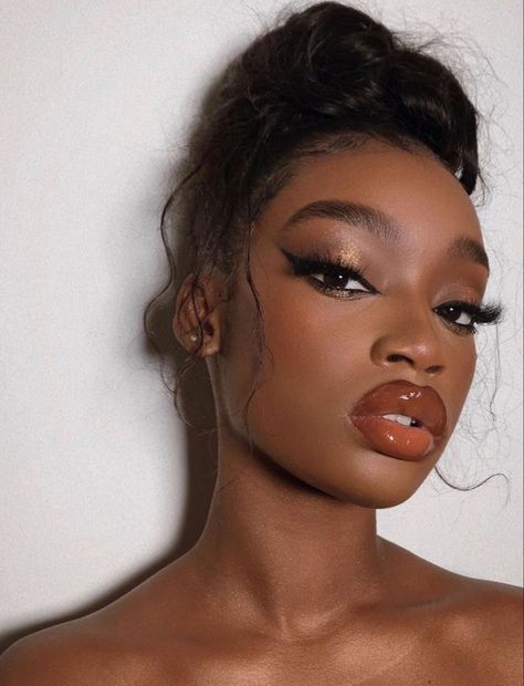 Mekap Mata, Brown Girls Makeup, Soft Makeup Looks, Makeup For Black Skin, Formal Makeup, Brown Skin Makeup, Black Queens, Smink Inspiration, Glam Makeup Look