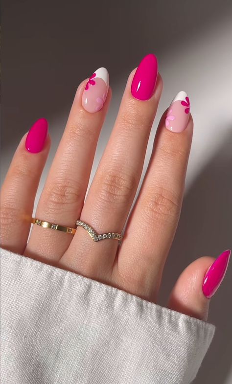 Natural Nails Oval, Cute Nail Designs Ballerina, Coffin Almond Nails, Feminine Nail Art, Cute Nail Ideas Almond, Short Nails Design Pink, Hot Pink Nail Inspo Almond, California Nails Ideas, Nails Cute Pink