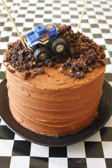 Happy Friday, everyone! I know we usually stick to desserts on Friday here on Baking with Blondie, but I thought it would be fun to sha... Monster Truck Cake Ideas, Truck Cake Ideas, Monster Truck Birthday Cake, Monster Jam Birthday Party, Baking With Blondie, Blaze Birthday Party, Monster Jam Birthday, Monster Jam Party, Truck Birthday Cakes