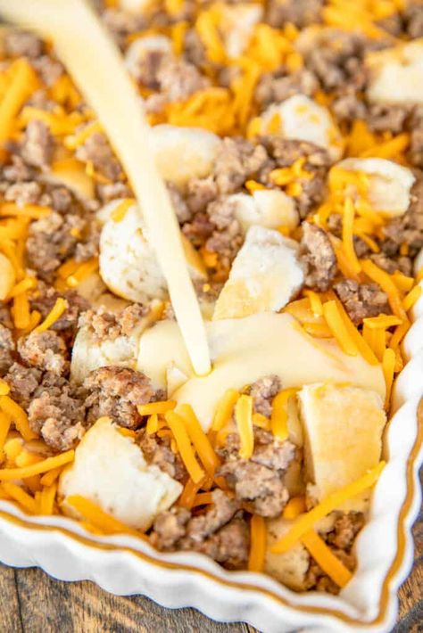 Jimmy Dean Breakfast Casserole, Jimmy Dean Sausage Recipes, Biscuit Breakfast Casserole, Biscuit Breakfast, Breakfast Casserole With Biscuits, Frozen Biscuits, Biscuits Casserole, Jimmy Dean Sausage, Sausage Biscuits