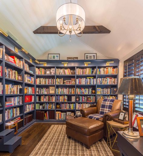 Modern Home Library Design, Small Home Library Design, Library Design Home, Modern Home Library, Small Home Library, Home Library Design Ideas, Transitional Home Office, Home Library Decor, Cozy Home Library