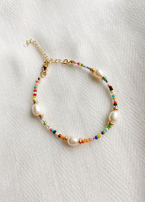 Pearl Seed Bead Bracelet Freshwater Pearl Beaded Bracelet Colourful Beads Dainty Minimalist Faux Pearl Jewelry - Etsy Seed Pearl Jewelry, Pearl Beaded Bracelet, Bracelets Design, Seed Bead Bracelet, Beads Bracelet Design, Seed Bead Bracelets, Bead Jewelry, Bead Jewellery, Seed Bead Jewelry