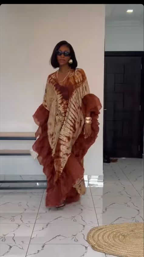 African Mumu Dress, Tie And Dye Outfits, Organza Outfit Ideas, Organza Outfits, African Robes, Bubu Dresses, Wax Dress, Boubou Styles, Bubu Gown