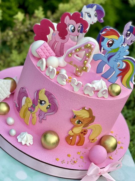 My Little Pony Birthday Party Cake, My Little Pony Birthday Party Decorations, My Little Pony Birthday Cake, My Little Pony Cake, Princess Birthday Party Decorations, Little Pony Cake, My Little Pony Birthday Party, Pony Birthday Party, Pony Cake