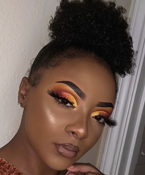 Carnival Looks Makeup, Orange Makeup Looks Black Women, Carnival Makeup Looks, Carnaval Makeup, Birthday Makeup Looks, Natural Makeup Tips, Yellow Makeup, Best Natural Makeup, Carnival Makeup