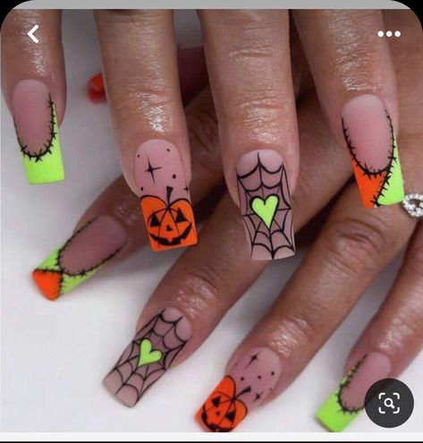 Holloween Nails, Halloween Press On Nails, Halloween Acrylic Nails, Cute Halloween Nails, Fancy Nails Designs, Seasonal Nails, Halloween Nail Designs, Halloween Nail, Neon Nails