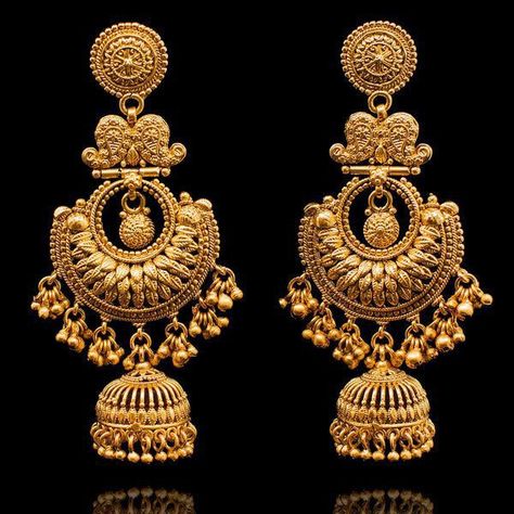 Jhumkas Gold, Beautiful Gold Earrings, Unique Gold Jewelry Designs, Gold Jewels Design, Neck Pieces Jewelry, Bridal Design, New Gold Jewellery Designs, Gold Earrings Models, Bridal Jewelry Vintage