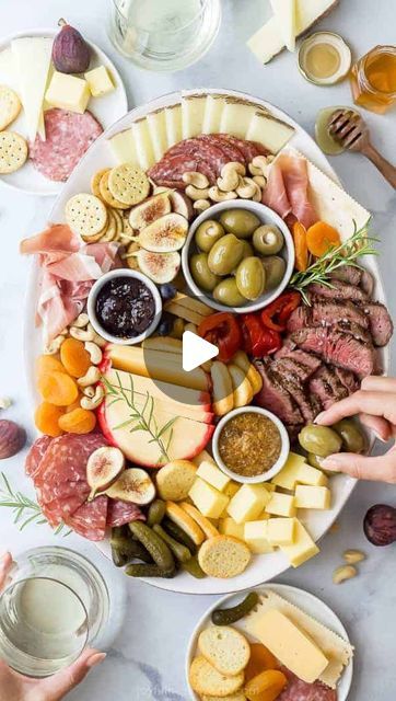 Steak Charcuterie Board, Date Night Dinner, Date Night Dinners, Buzzfeed Food, Charcuterie Boards, Food 52, 12 Days Of Christmas, Charcuterie Board, 12 Days