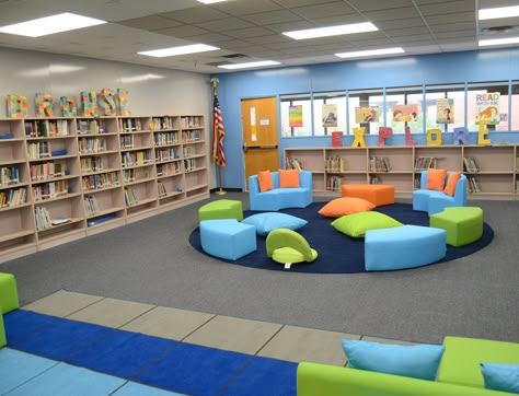 Modern School Library Design, Childrens Library Design, School Library Design Interior, Kids Library Design, Small School Library, Toddler Room Inspiration, Lab Komputer, Daycare Room Design, Rocking Bed