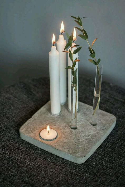 Minimalist Altar, Diy Cement, Cement Candle, Soya Mumu, Diy Lampe, Vase Holder, Cement Diy, Concrete Diy Projects, Cement Art