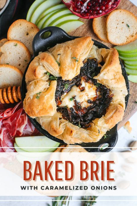 Savory Baked Brie, Baked Brie In Puff Pastry, How To Carmalize Onions, Puff Pastry Appetizer, Brie In Puff Pastry, Easy Baked Brie, Baked Brie Recipe, Baked Brie Appetizer, Caramelized Onions Recipe