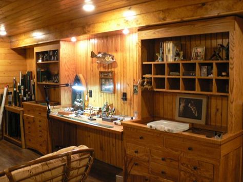 Fishing Man Cave, Beginner Fly Tying, Fly Tying Bench, Reloading Room, Fly Tying Desk, Gear Room, Fishing Rod Storage, Man Cave Room, Fishing Room