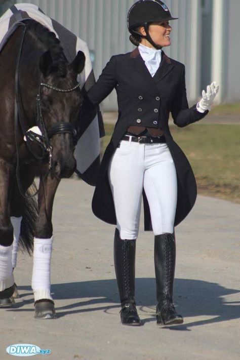 Horse Rider Outfit, Dressage Outfit, Horse Riding Attire, Equestrian Style Outfit, English Outfit, Dressage Fashion, Coming Soon Landing Page, Horseback Riding Outfits, Horse Riding Outfit