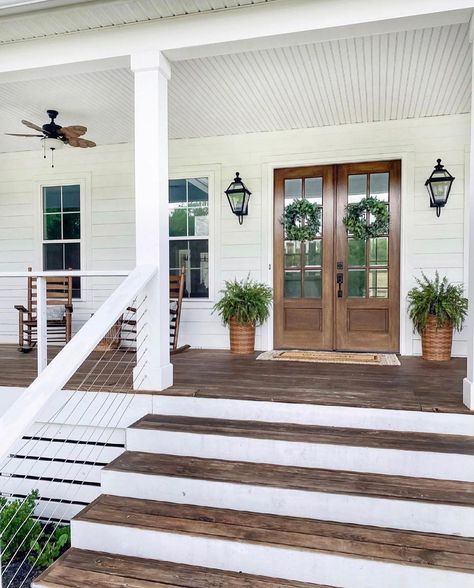 Modern Farmhouse Porch, Front Porch Addition, Big Front Porches, Front Porch Columns, Front Porch Railings, White Porch, Front Porch Makeover, Farmhouse Exterior Design, House Front Porch