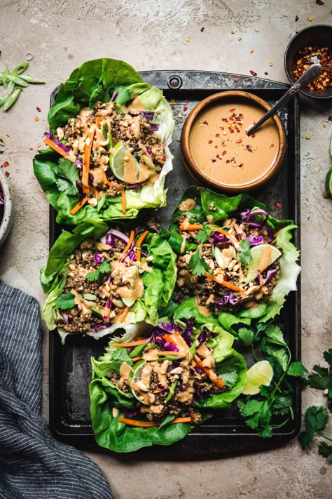 Salat Wraps, Vegan Lettuce Wraps, Asian Lettuce Wraps, Mapo Tofu, Vegan Asian, Vegan Nutrition, Peanut Sauce, Healthy Lunch Recipes, Lettuce Wraps