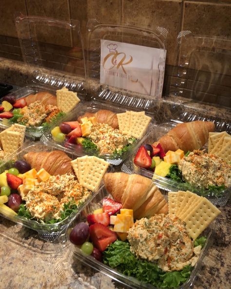 Sell Plates Of Food, Lunch Ideas To Sell, Chicken Salad Plate Ideas, Sandwiches To Sell, Food Sale Ideas Meals, Plate Lunches To Sell, Dinner Sale Ideas, Chicken Salad Plate Presentation, Lunch Plates Food