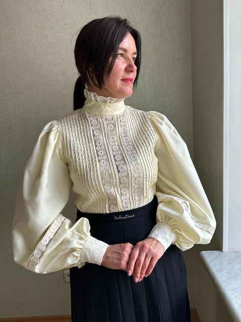 Victorian Lace Blouse, Victorian Style Blouse, Old Fashioned Blouse, Puffy Blouse, Vintage White Blouse, Frilly Shirt, Victorian Shirt, Edwardian Blouse, High Collar Blouse