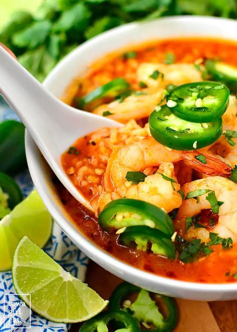 Spicy Shrimp Soup - Iowa Girl Eats Potsticker Noodles, Spicy Shrimp Soup, Garlic Noodle, Basil Risotto, Shrimp Soup Recipes, Care Meals, Dog Muffins, Soup Video, Clean Eating Guide