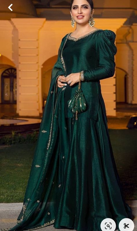 Green Pakistani Dress Party Wear, Green Lehnga Dress Simple, Green Frock Suit Design, Raw Silk Sharara, Shaadi Vibes, Simple Suits, Faiza Saqlain, Silk Sharara, Mehndi Outfits